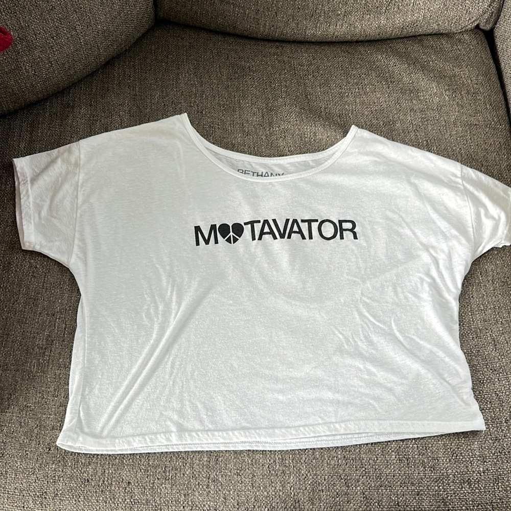Bethany Mota Motivator Crop Graphic T-Shirt White Peace Heart One Size OS New